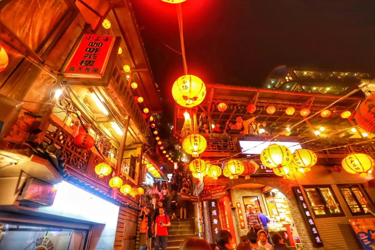 11. Tempat Wisata di Taiwan-Jiufen Old Street