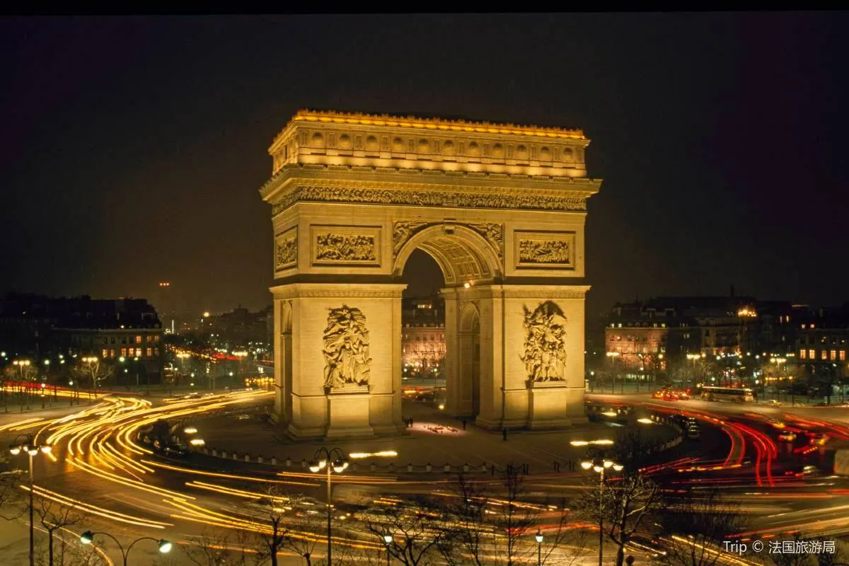 อาร์กเดอทรียงฟ์เดอเลตวล