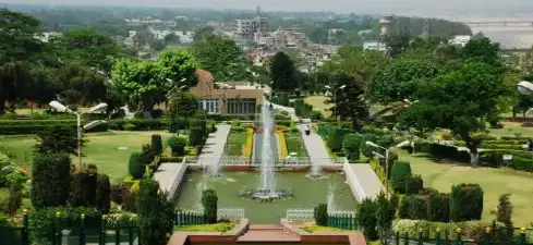 Bagh-e-Bahu is a beautiful garden situated along the banks of the Tawi River