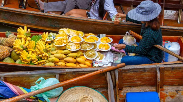 Things to do in Bangkok #12: Damnoen Saduak Floating Market