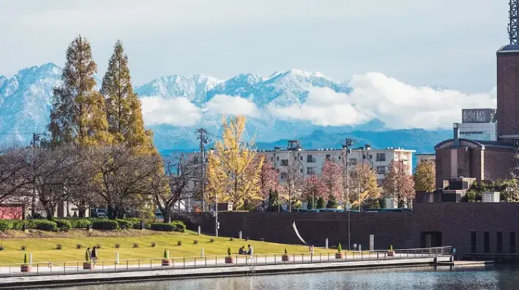 富岩運河環水公園