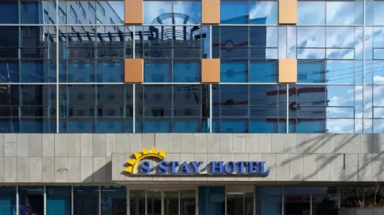 S Stay Hotel