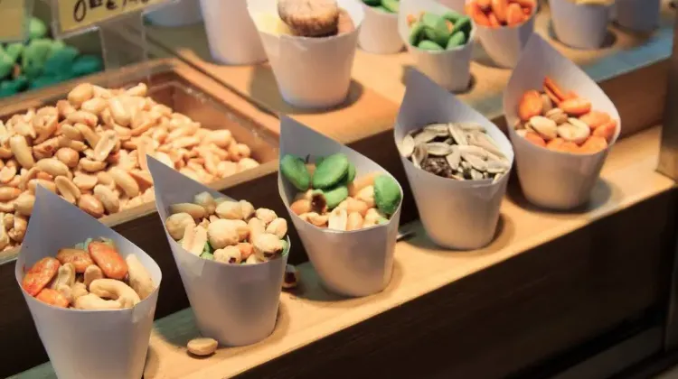 スペインでしか買えないお土産を選ぼう