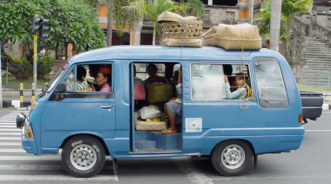 Transportasi Umum di Bali-Bemo