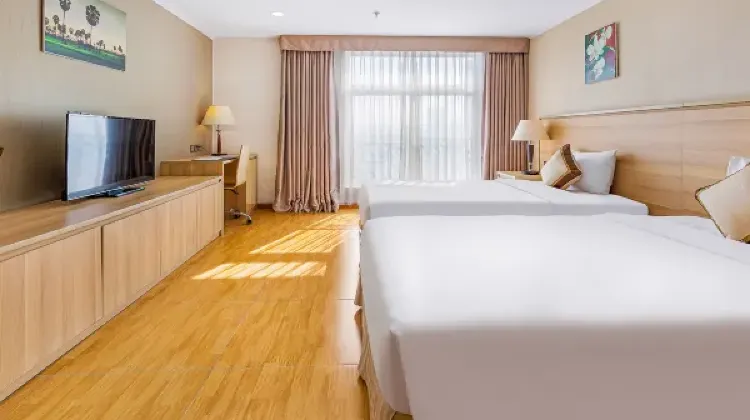 日本語OK：スーパーホテルキャンドル