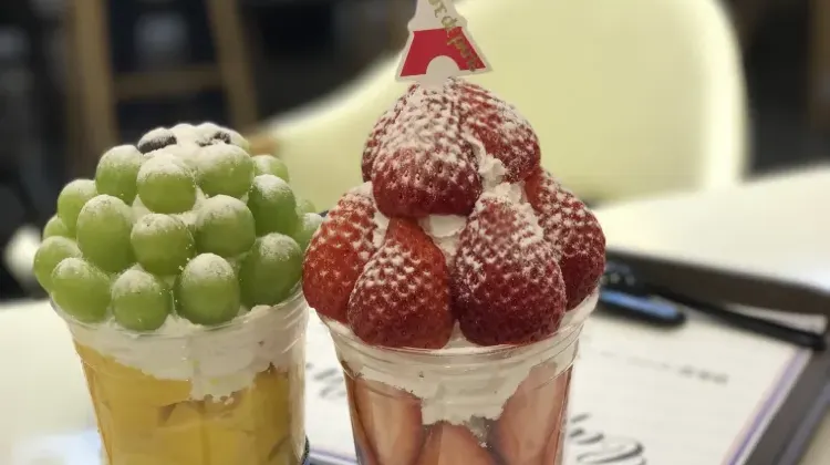 3.明洞Cafe de paris2号店