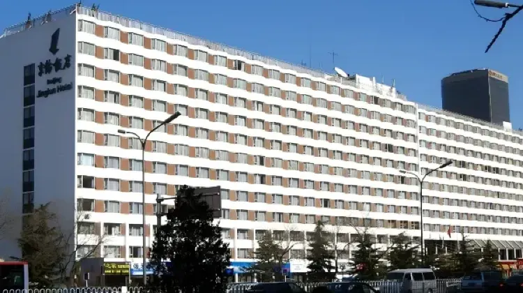 2.北京ジンルンホテル