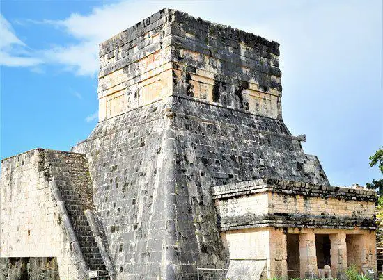 The Red House Chichanchob