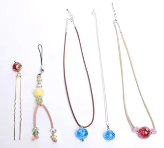 2.草津温泉ガラス