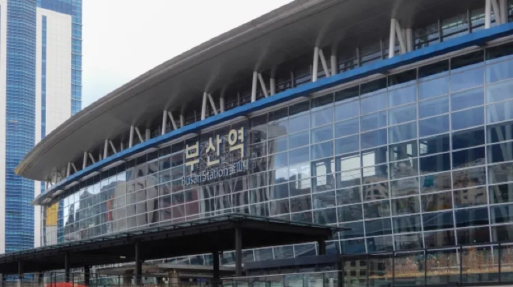 釜山駅で最高の韓国旅行を！