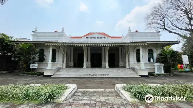 Tempat wisata di Jakarta-Museum Tekstil Jakarta