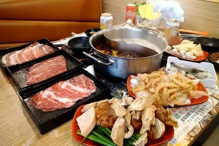 各款火鍋肉類與小食