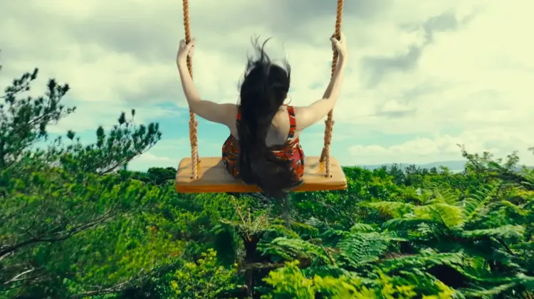 Tarikan di JUNGLIA OKINAWA