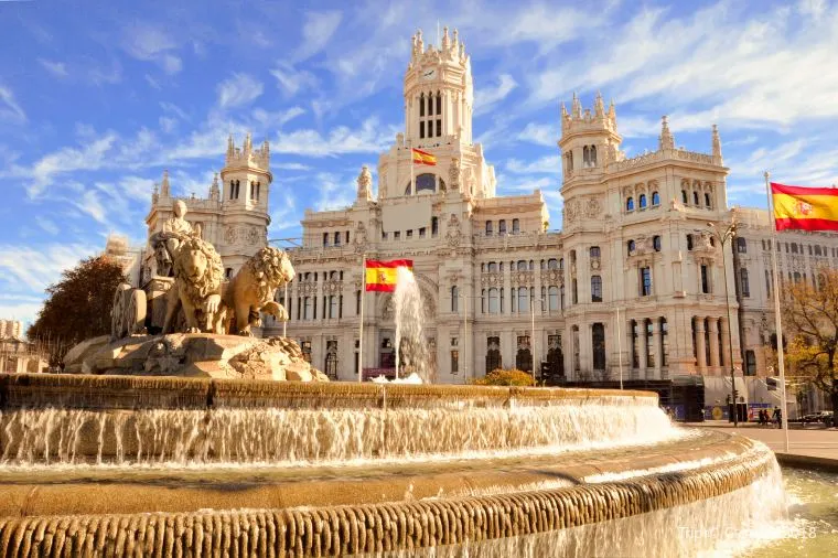 Plaza de Cibeles in Madrid