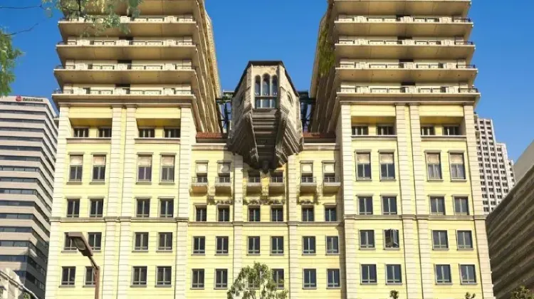 2.ホテルモントレ大阪