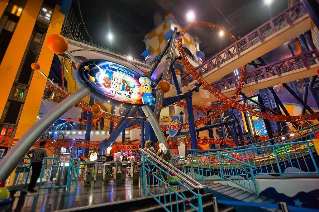 10.Tempat Wisata di Kuala Lumpur-Berjaya Times Square Theme Park
