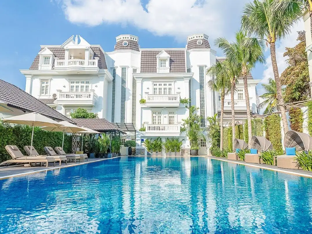 resort, khách sạn cho ngày Valentine