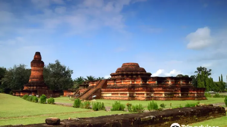 Tempat Wisata di Pekanbaru - Muara Takus Temple