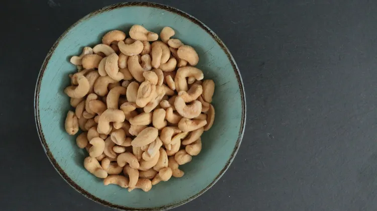 4.カシューナッツ