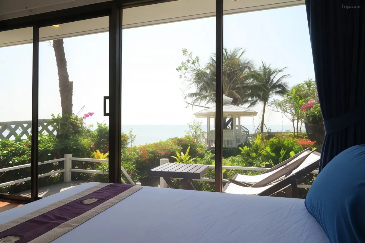 ชมทะเล รีสอร์ท หาดเจ้าสำราญ(Chomtalay Resort at Had Chaosamran Beach)