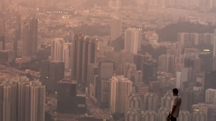 Hong Kong skyline - Viewing the Hong Kong skyline from Kowloon Peak