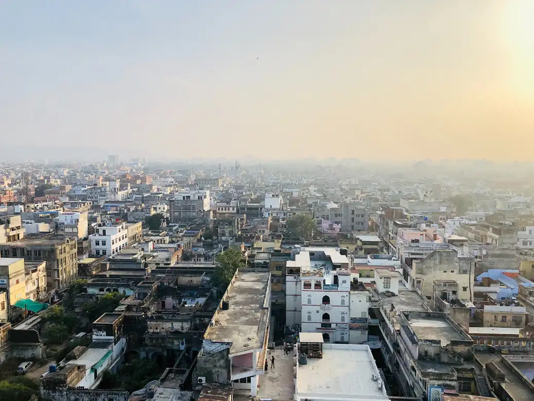 Great views over the Pink City. Source: Barun Ghosh / unsplash