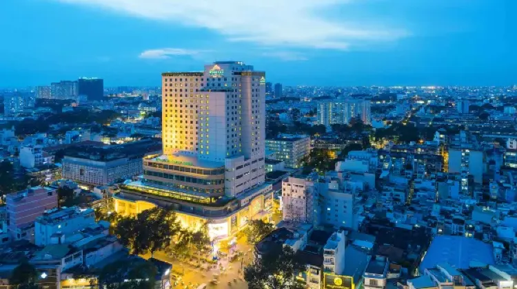 日本語OK：ウィンザープラザホテル