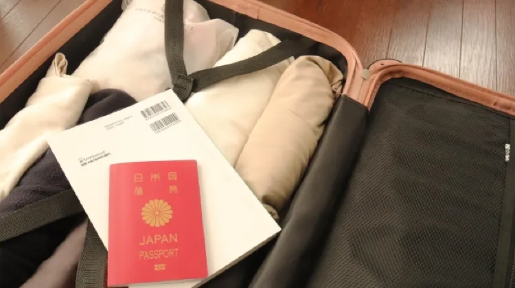 海外旅行でパスポートを持ち歩くことの重要性
