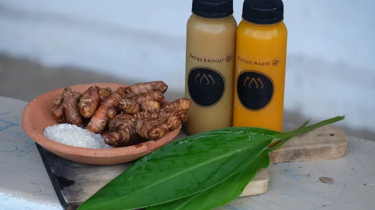 2.ジャムウ（漢方薬）