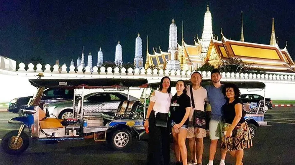 Are there many kinds of tuk tuk in Thailand today?