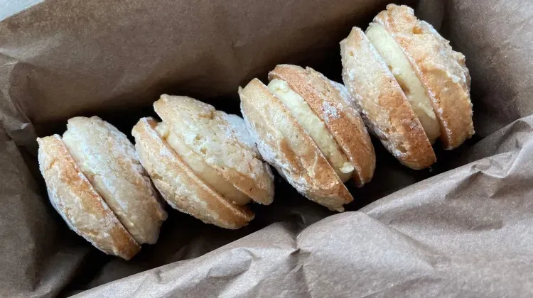 酒粕ダクワーズ