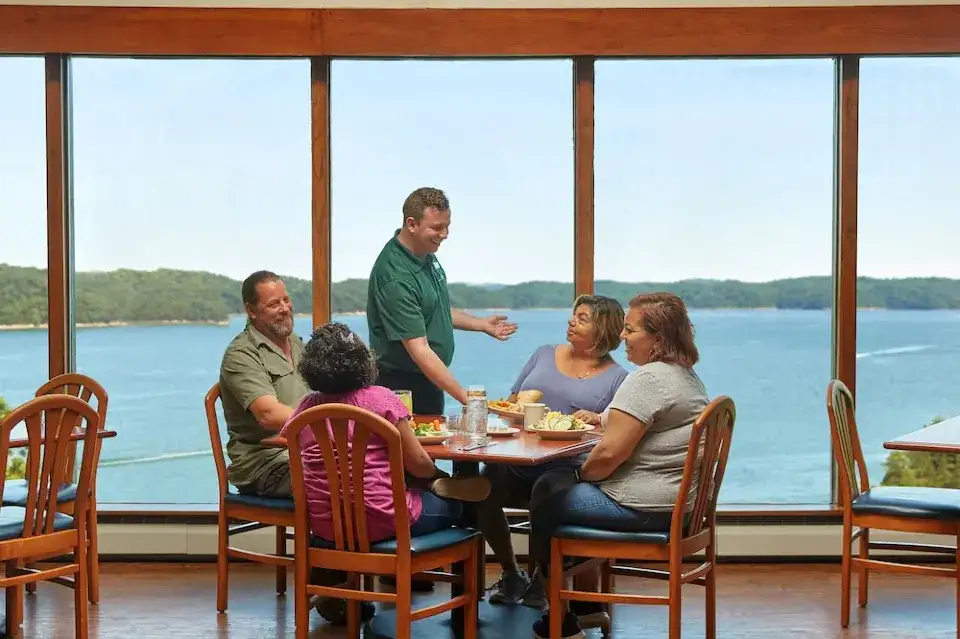Lake Cumberland State Resort Park - Restaurant