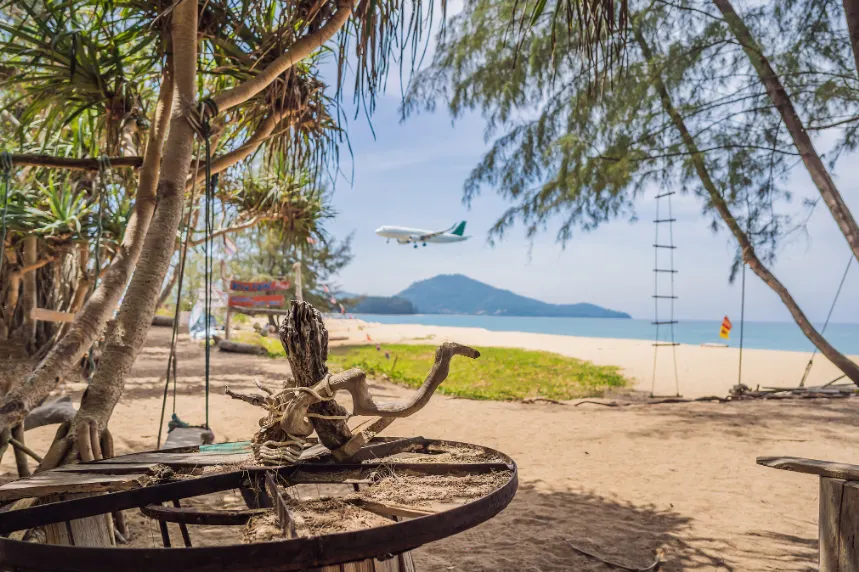 หาดไม้ขาว