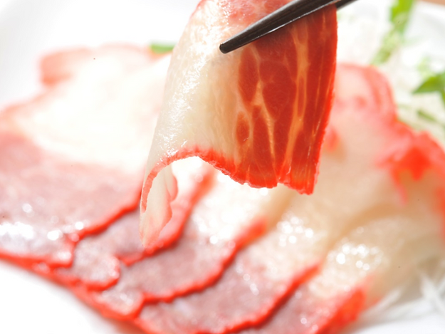 函館くじら屋「鯨のベーコン」