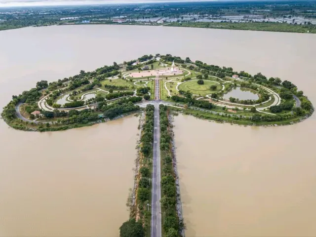 ทุ่งทะเลหลวง