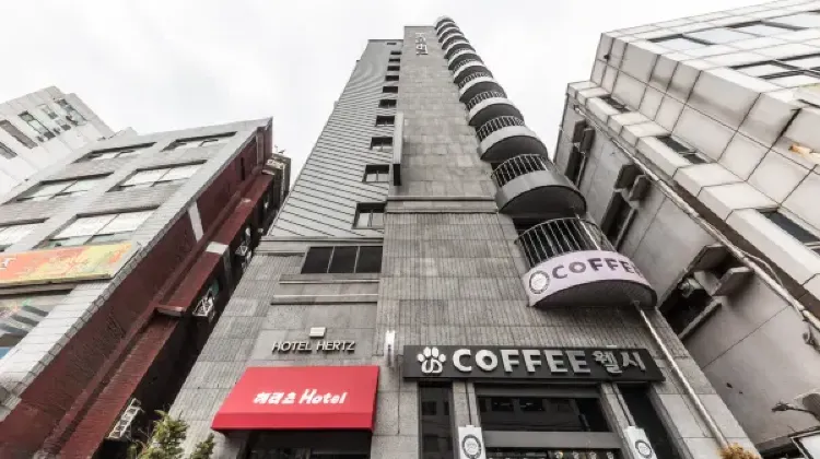 Hertz Hotel