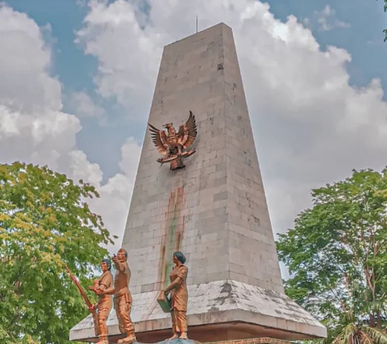 Tempat Wisata di Solo-Monumen 45 Banjarsari