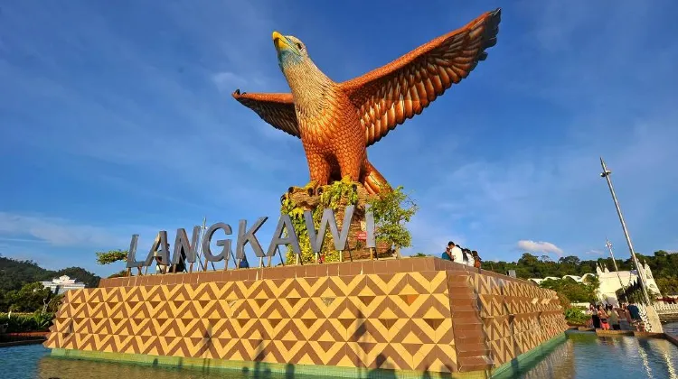 Dataran Lang (Eagle Square)