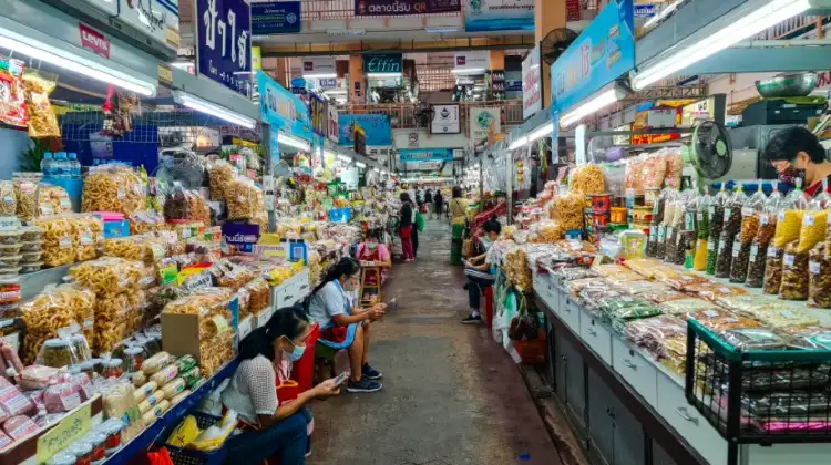 ตลาดวโรรส