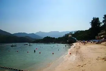 這個西貢沙灘比較人煙稀少
