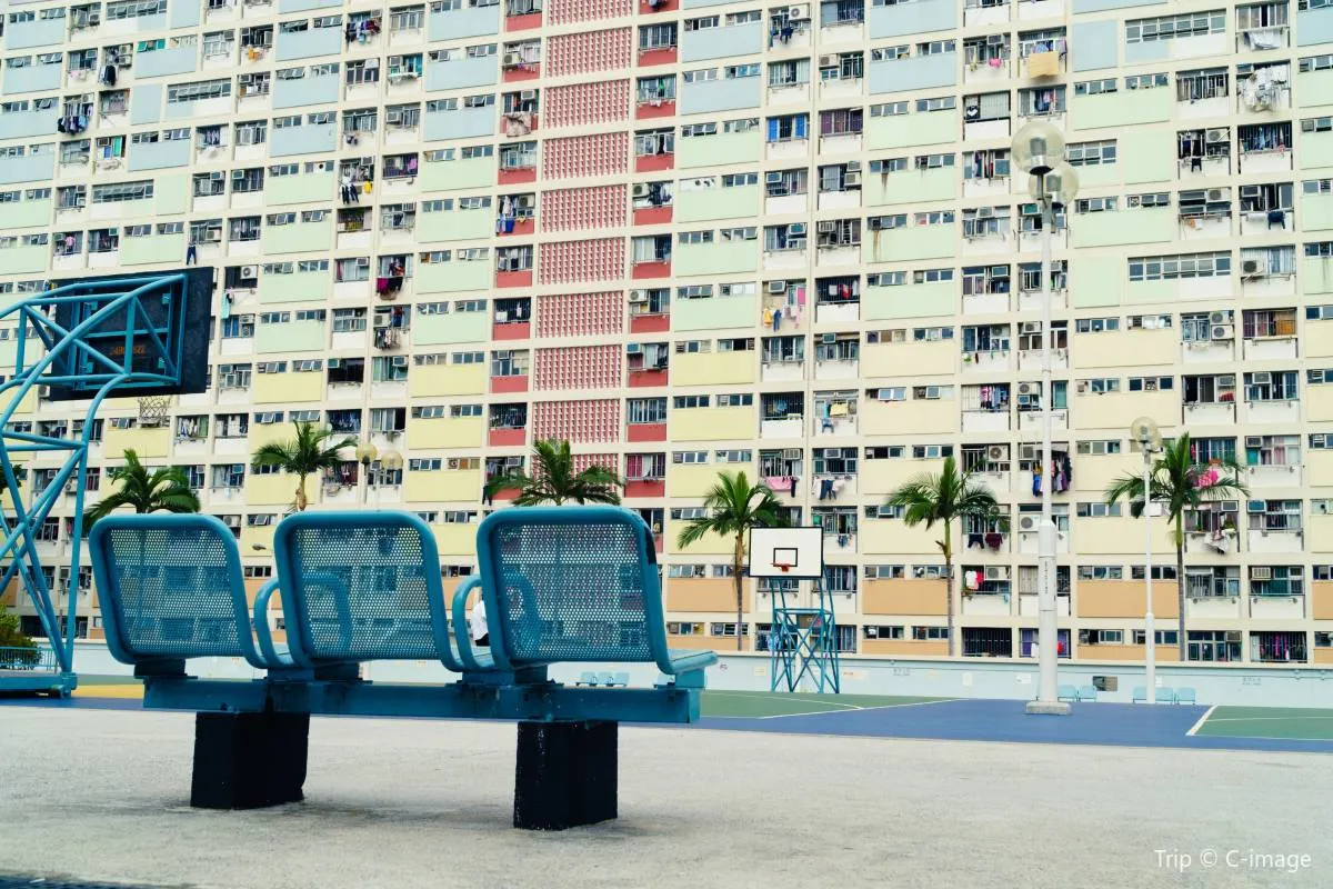 香港旅遊景點 – 彩虹邨