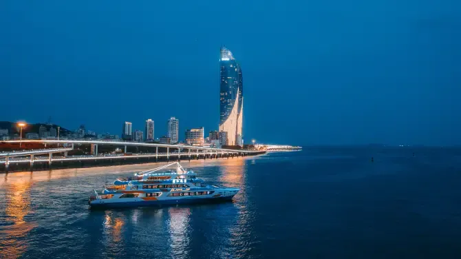 Lujiang Night Cruise
