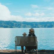 带娃旅行的梳子