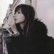 一只会飞的大兔子