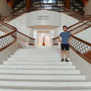 《无限风光在险峰》