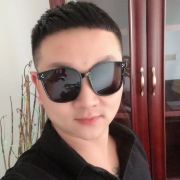 四十岁的中年男人