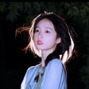 爱吃零食的少年