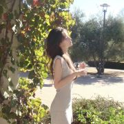 橙子是个潮流探店小先锋