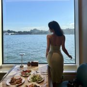 和我一起吃肉吗