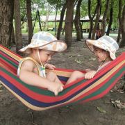 两只可爱小脑斧